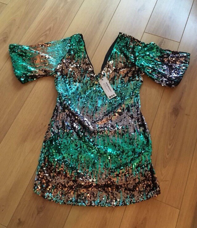 boohoo green sequin dress